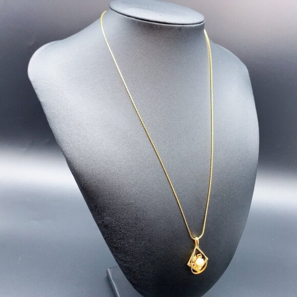 Genuine Akoya Pearl Gold Tone Pendant Necklace - Picture 5 of 7